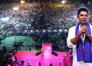 डॉ.योगेश भैय्या आयोजित महामानवांच्या जन्मोत्सवासाठी उसळला जनसागर