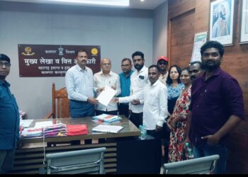 बांधकाम कामगारांचे सहा लाख 32 हजार 478 प्रलंबित अर्ज त्वरित मंजूर करा अन्यथा आझाद मैदान मध्ये पावसाळी अधिवेशनावर जोरदार आंदोलन करणार.