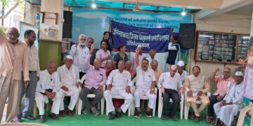 राज्यातील निवृत्ती वेतन धारक च्या प्रलंबित मागण्या साठी पेन्शनर्स  एकवटले