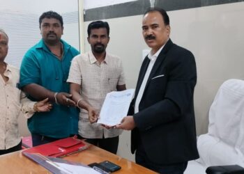 घाटीत अतिरिक्त नविन ट्रॉमा केअर वार्ड स्थापन करण्यासह, एन्जोप्लास्टी मशीन सुरू करा, व एकाच ठिकाणी एक्सरे, सोनोग्राफी,सिटीस्कॅन, मशीन बसवा.  जिल्हाध्यक्ष मनीष नरवडे यांची मागणी.