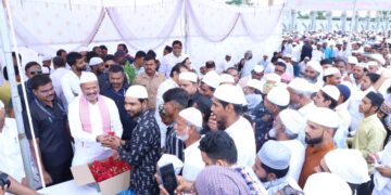 सिल्लोड येथे बकरी ईद उत्साहात साजरी.