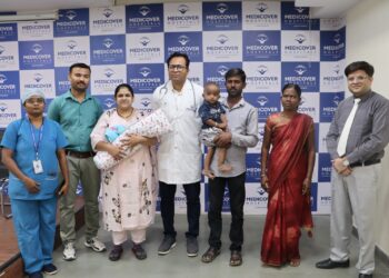 प्रीमॅच्युअर बेबीसह पाण्यात बुडालेल्या दीड वर्षीय चिमुकल्याला जीवदान  मेडीकव्हर हाॅस्पिटलच्या बालरोग तज्ज्ञांचे यश, मुत्यदर शुन्य टक्के राखण्यात यश