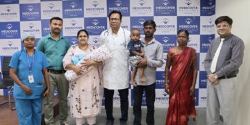 प्रीमॅच्युअर बेबीसह पाण्यात बुडालेल्या दीड वर्षीय चिमुकल्याला जीवदान  मेडीकव्हर हाॅस्पिटलच्या बालरोग तज्ज्ञांचे यश, मुत्यदर शुन्य टक्के राखण्यात यश