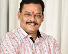 बाळासाहेबांच्या विचारांच्या शिवसेनेवर दोन्हीही गटाने एकत्र यायला हरकत नाही. शिवसेनेचे प्रवक्ते तथा आमदार संजय शिरसाठ यांचे मोठे विधान.