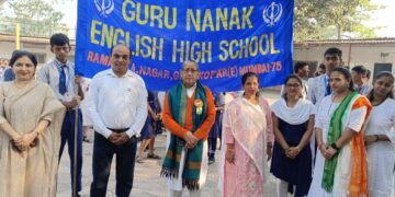 गुरू नानक इंग्लिश हायस्कूल विद्यालयात प्रजासत्ताक दिवस उत्साहात साजरा