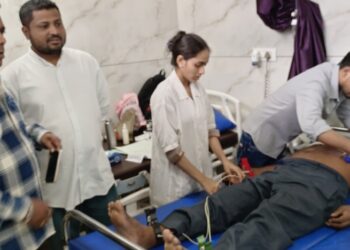 माता रमाबाई आंबेडकर नगर येथे जनसेवा आरोग्य ट्रस्ट आयोजित मोफत आरोग्य तपासणी शिबिर