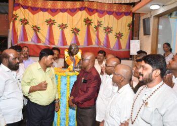 रामदास आठवले यांची रमाबाई आंबेडकर नगर येथे भेट व रमाबाई आंबेडकर पुतळ्यास अभिवादन