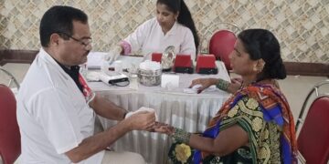 माता रमाबाई आंबेडकर नगर येथे महिलांसाठी मोफत कर्करोग तपासणी शिबिराचे आयोजन