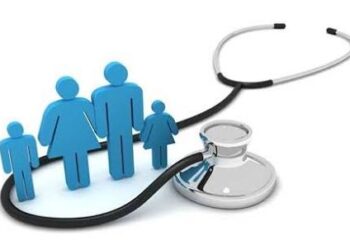 सिद्धार्थ महाविद्यालयातील राष्ट्रीय सेवा योजना विभाग व ग्रामीण रुग्णालय जाफराबाद यांच्या संयुक्त विद्यमाने विद्यार्थिनी आरोग्य तपासणी शिबिर