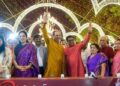 मनसेच्या दीपोत्सवाचा उद्धव ठाकरे यांनी पेटवला दिवा