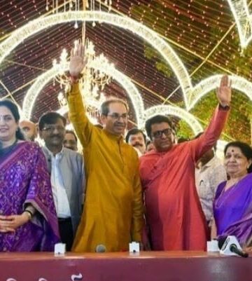 मनसेच्या दीपोत्सवाचा उद्धव ठाकरे यांनी पेटवला दिवा