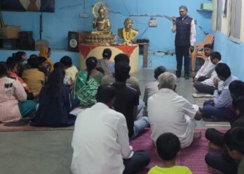 लोकशाही हा भारताचे संविधानाचा प्राणवायू आहे.– बी. बी. मेश्राम