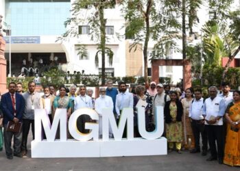 एमजीएममध्ये शाश्वत तंत्रज्ञानावर आधारित पोस्टर स्पर्धेला उत्स्फूर्त प्रतिसाद