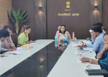 जिल्ह्यातील सर्व नगर परिषद व नगर पंचायत मुख्याधिकाऱ्यांची आढावा बैठक संपन्न