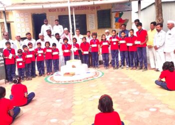 जिल्हा परिषद प्राथमिक शाळा अहंकार देऊळगाव येथे भारतीय प्रजासत्ताक दिन विविध उपक्रमाने साजरा
