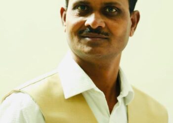 महोत्सव कवितांचा आणि सन्मान सोहळ्यात प्रवीण बागडे यांचा गौरव