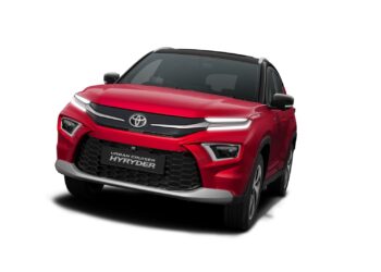 टोयोटा किर्लोस्कर मोटरकडून अर्बन क्रूझर हायरायडरसाठी क्युरेटेड टेक पॅकेज सादर