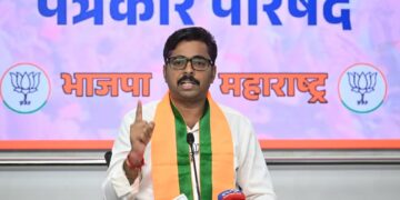 संजय राऊतांनी तेरा लोकांना तरी रोजगार दिला का?