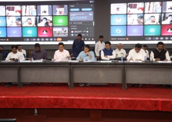 नांदेड जिल्ह्याच्या 732 कोटी 26 लाखांच्या प्रारूप आराखड्यास मंजुरी पालकमंत्री अतुल सावे यांच्या अध्यक्षतेत जिल्हा नियोजन समितीची बैठक संपन्न / ७७ व्या प्रजासत्ताक दिनी मान्यवरांच्या हस्ते जिल्हा क्रीडा पुरस्काराचे वितरण / निमंत्रण कीर्तन समागमासाठी संगतांना