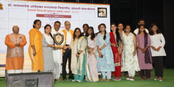 शस्त्र आणि शास्त्र हेच स्वराज्य निर्मितीमागचे सूत्र.