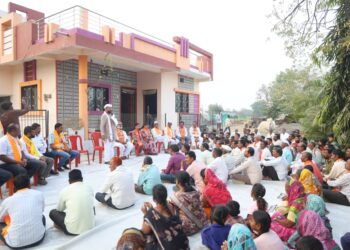 आमदार सत्तार यांनी थेट विरोधकांवर तोफ डागली