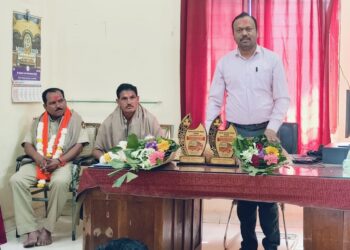 *चालक काकडे ,वाहक जारवाल सेवानिवृत्त*