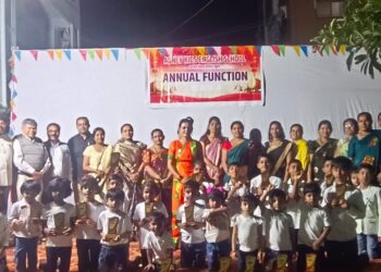 आग्नेय किड्स इंग्लिश स्कूल चे वार्षिक स्नेहसंमेलन मोठ्या उत्साहात संपन्न..