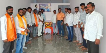 जालन्यात वंचित बहुजन आघाडीच्या वतीने छत्रपती शिवाजी महाराज यांच्या जयंतीनिमित्त विनम्र अभिवादन!