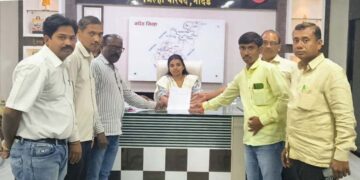 स्वच्छ भारत व जल जीवन मिशनमधील कंत्राटी कर्मचाऱ्यांचे चार महिन्यांचे वेतन प्रलंबित.