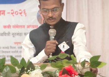 भव्य काव्य संमेलन व सन्मान सोहळ्यात प्रवीण बागडे यांचा सन्मान