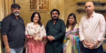 नव्या मराठी कलाकृतीसाठी मनवा नाईक आणि गौरी कालेलकर-चौधरी एकत्र