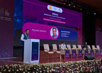 एआयच्या माध्यमातून लोकशाही सशक्त करण्याची संधी; महाराष्ट्र तंत्रज्ञान क्रांतीचे केंद्र.