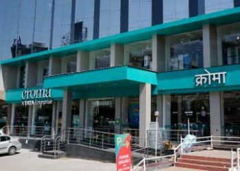 क्रोमा समर सेलमध्ये एसी आणि प्रीमियम टीव्हीवर मिळवा ७१% पर्यंतची भरघोस सूट!*