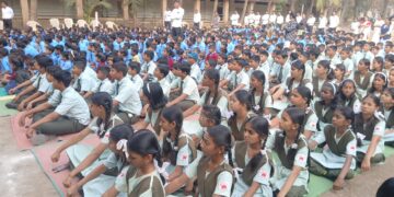 शालेय विद्यार्थ्यांना उत्तम आहार, उत्तम आरोग्याबाबत मार्गदर्शन